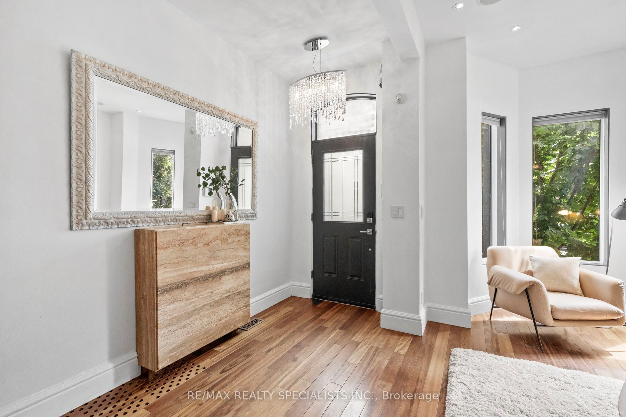418 Ossington Avenue