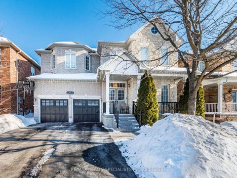 9 Pepperbush Road Brampton ON L6P 2L5