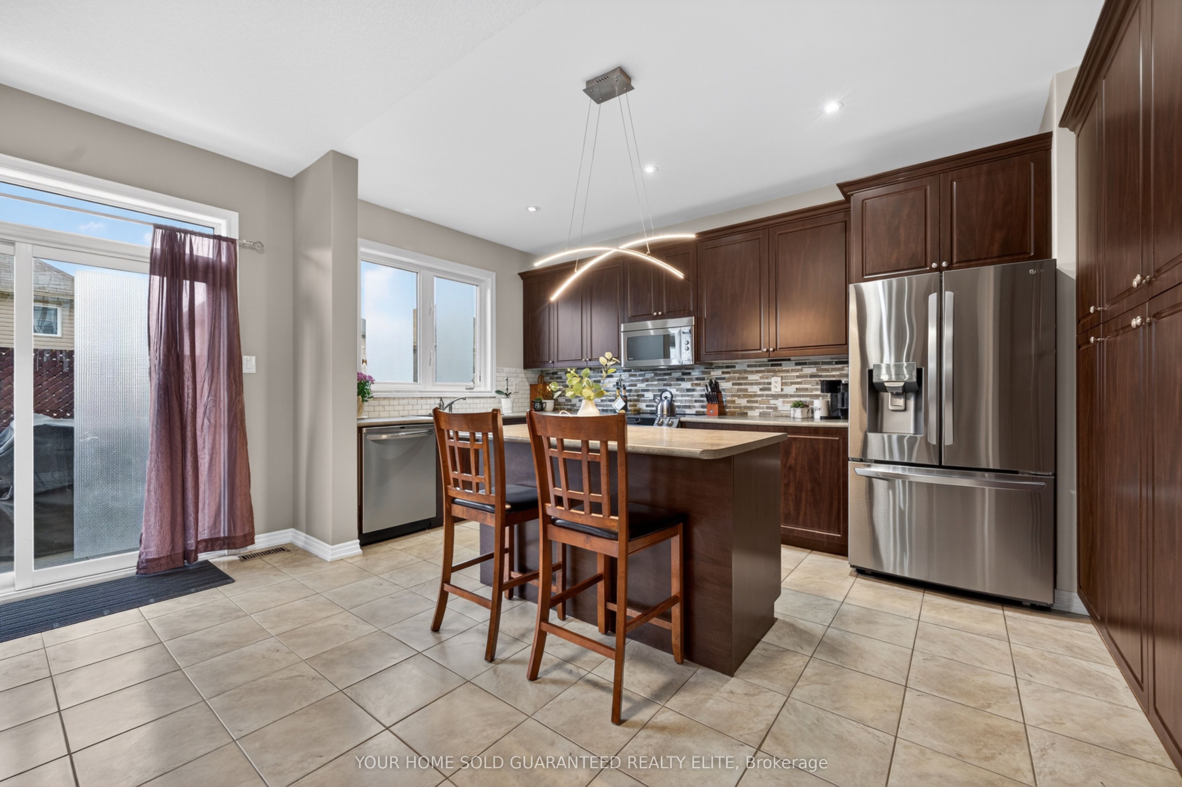 136 Whitwell Way