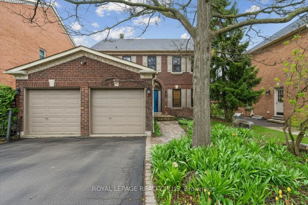 34 THEOBALDS Circle