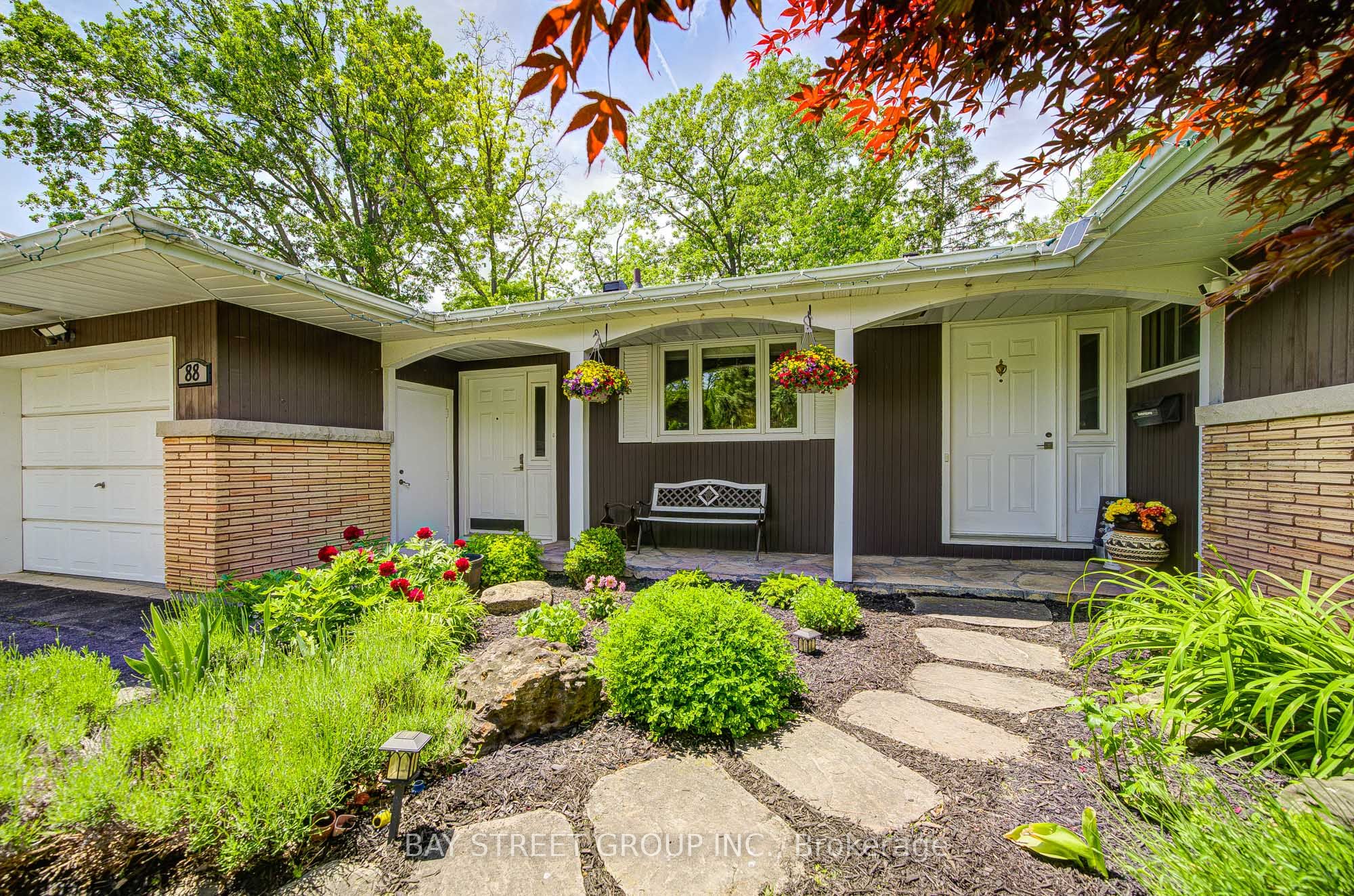 88 MARSDALE Drive