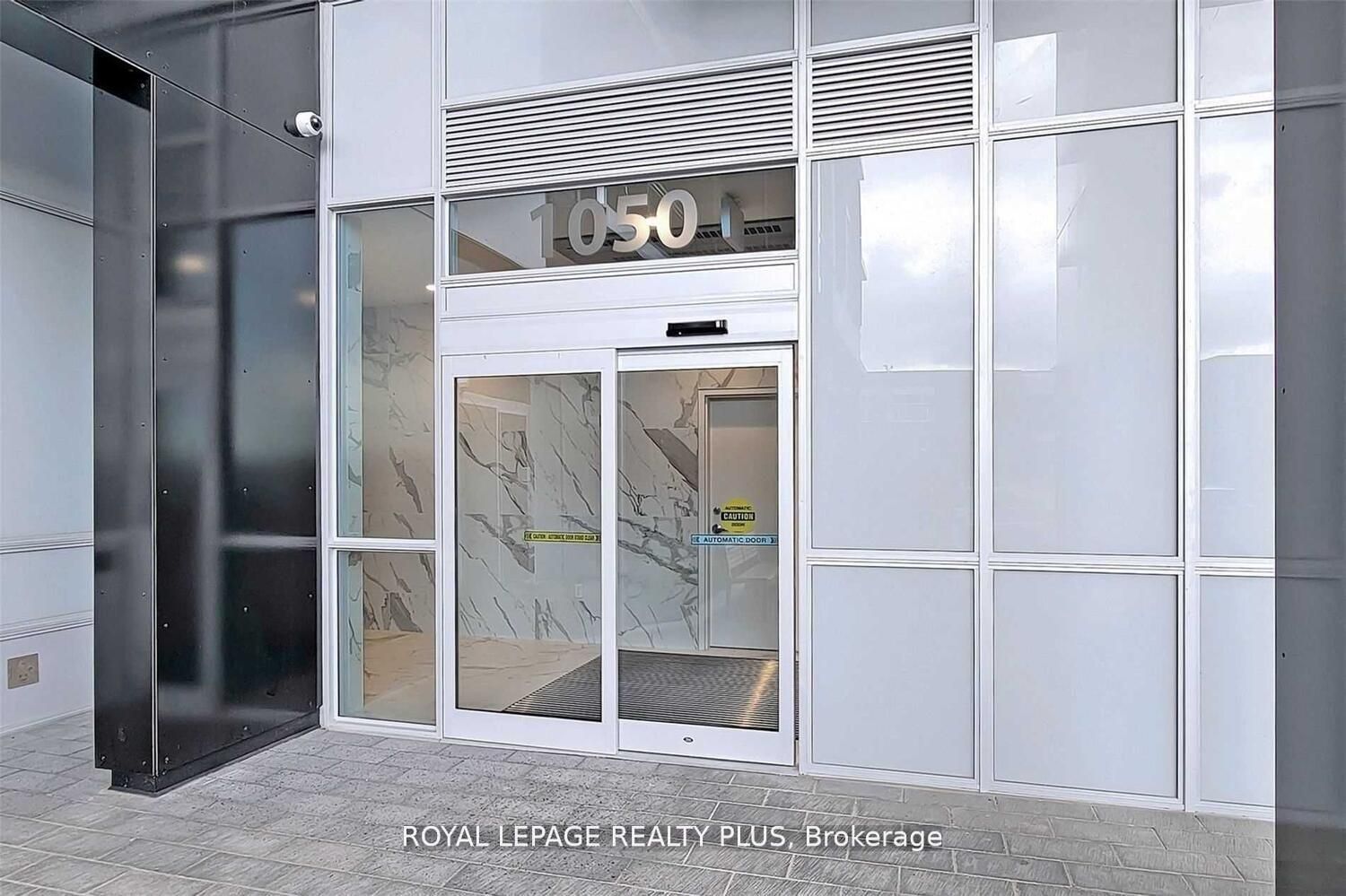 1050 Main Street E 208
