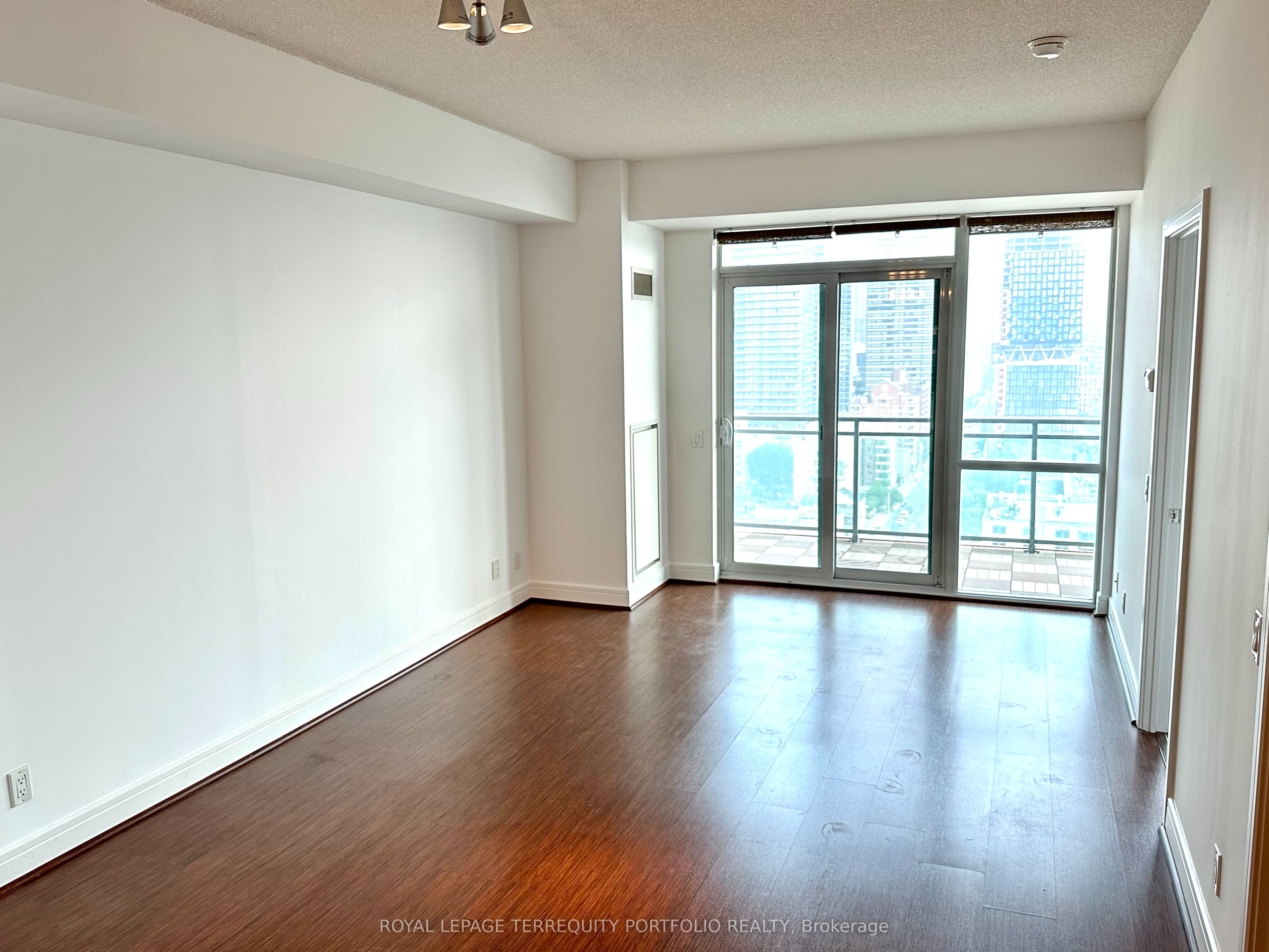 112 George Street S2002