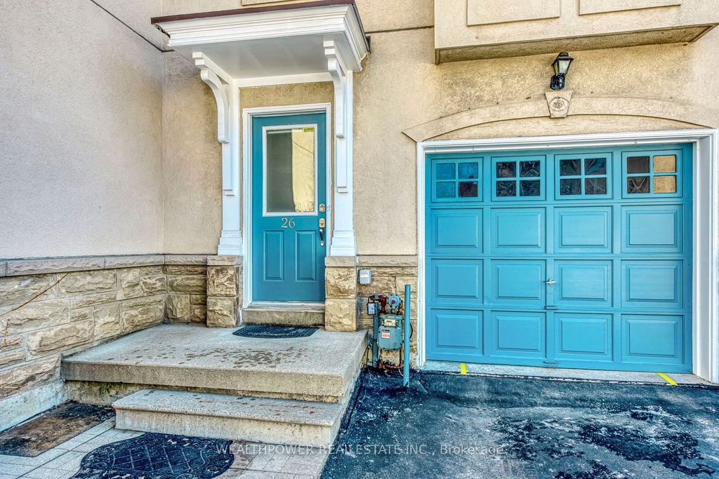 Photo of 800 Dundas Street W #26, Mississauga, ON L5C 4S8 (MLS # W12821552)