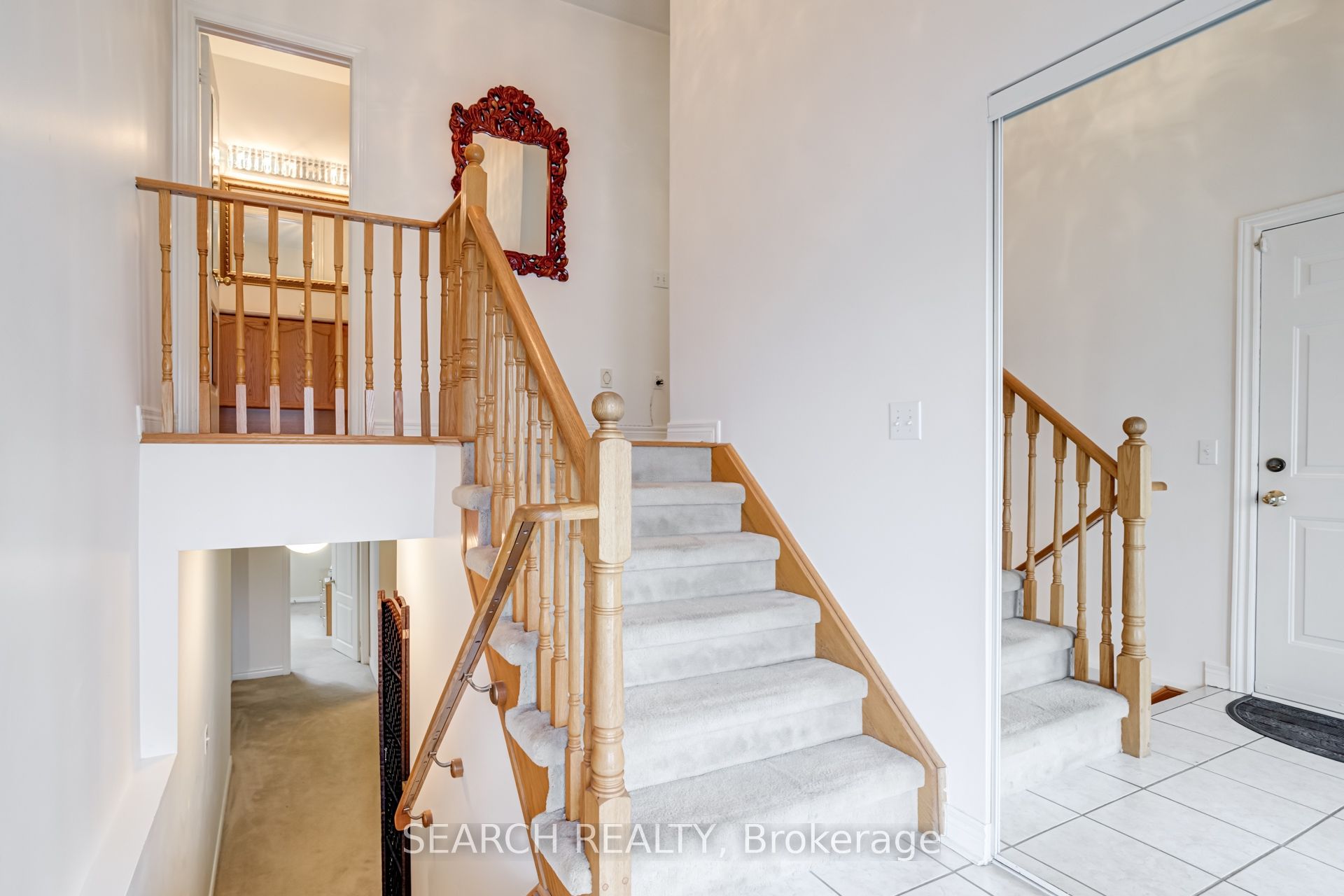19 Treeline Boulevard