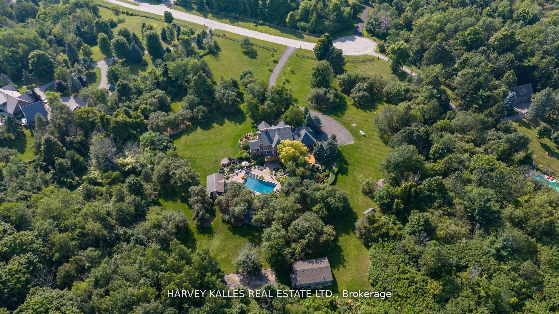 3 Rutland Hill Court