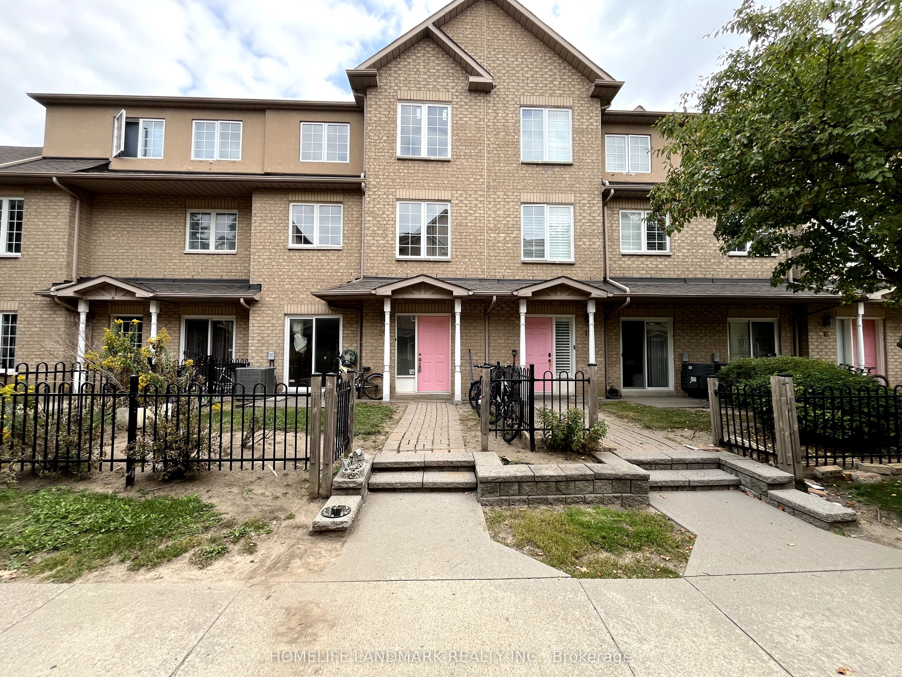 8 Cox Boulevard 20