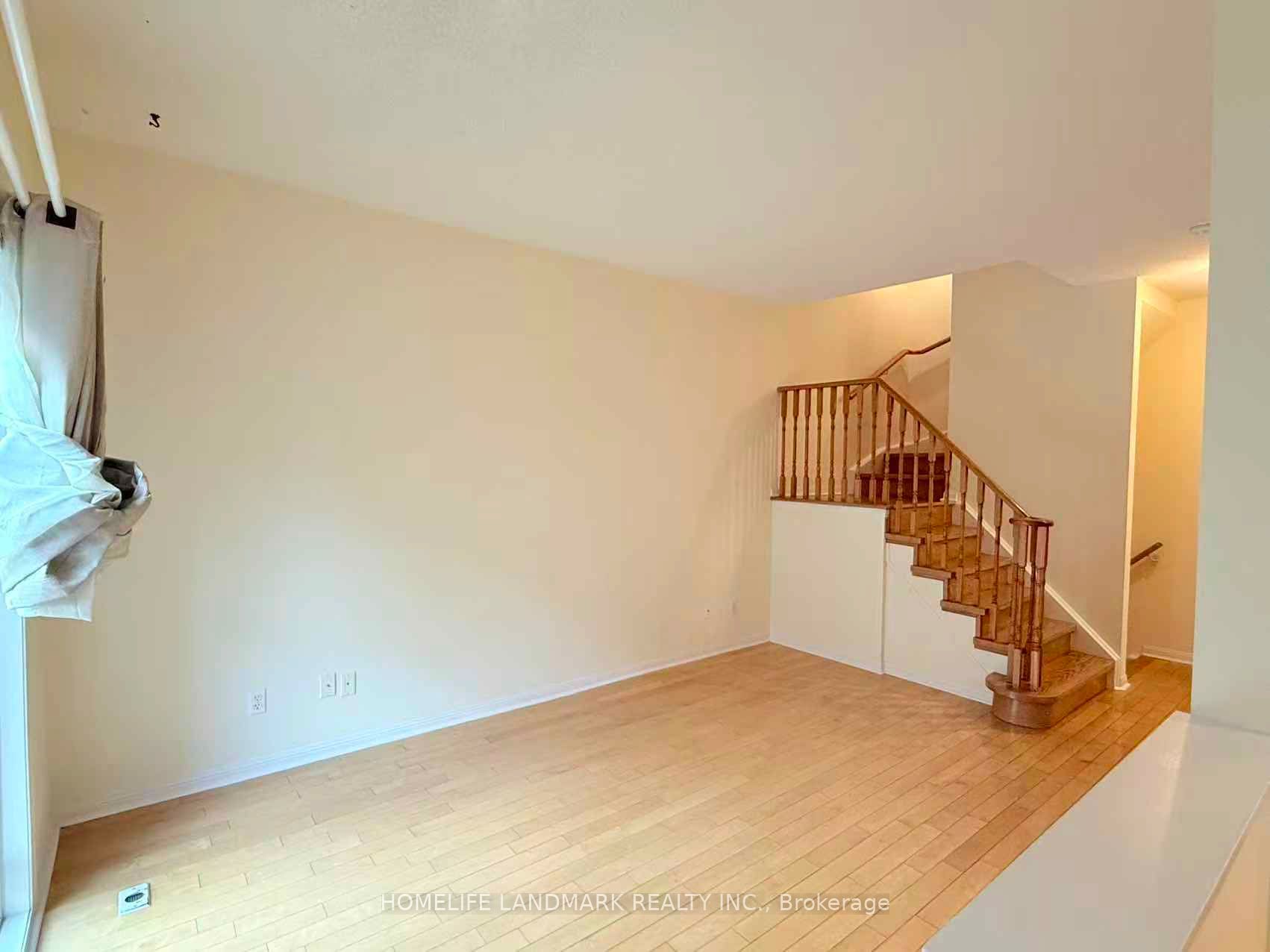 8 Cox Boulevard 20