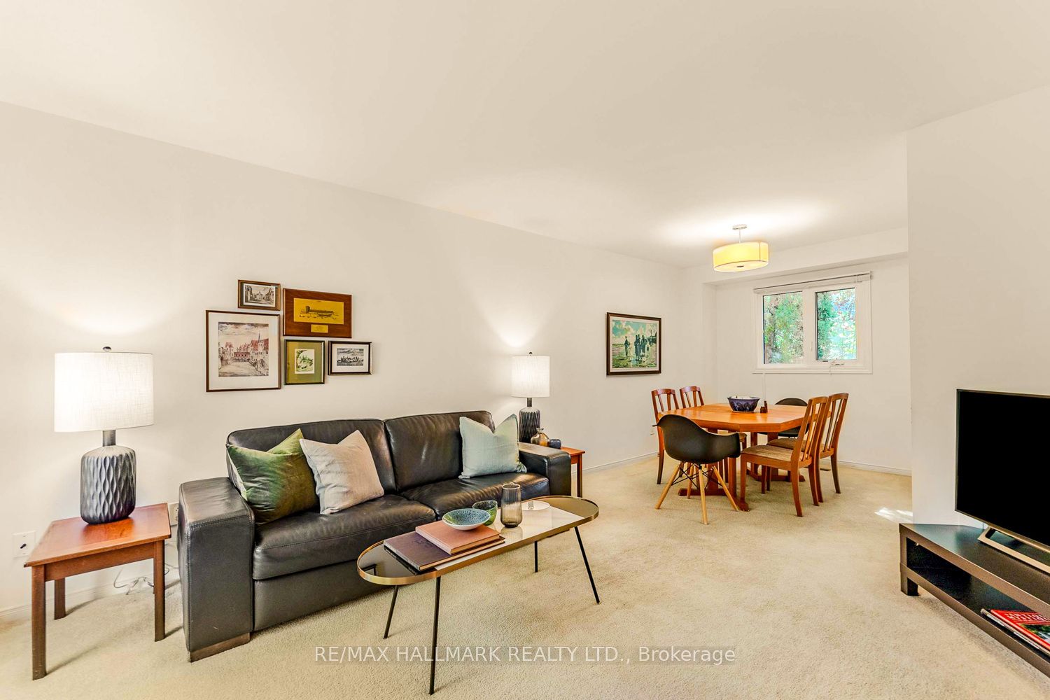 2143 Hunt Crescent