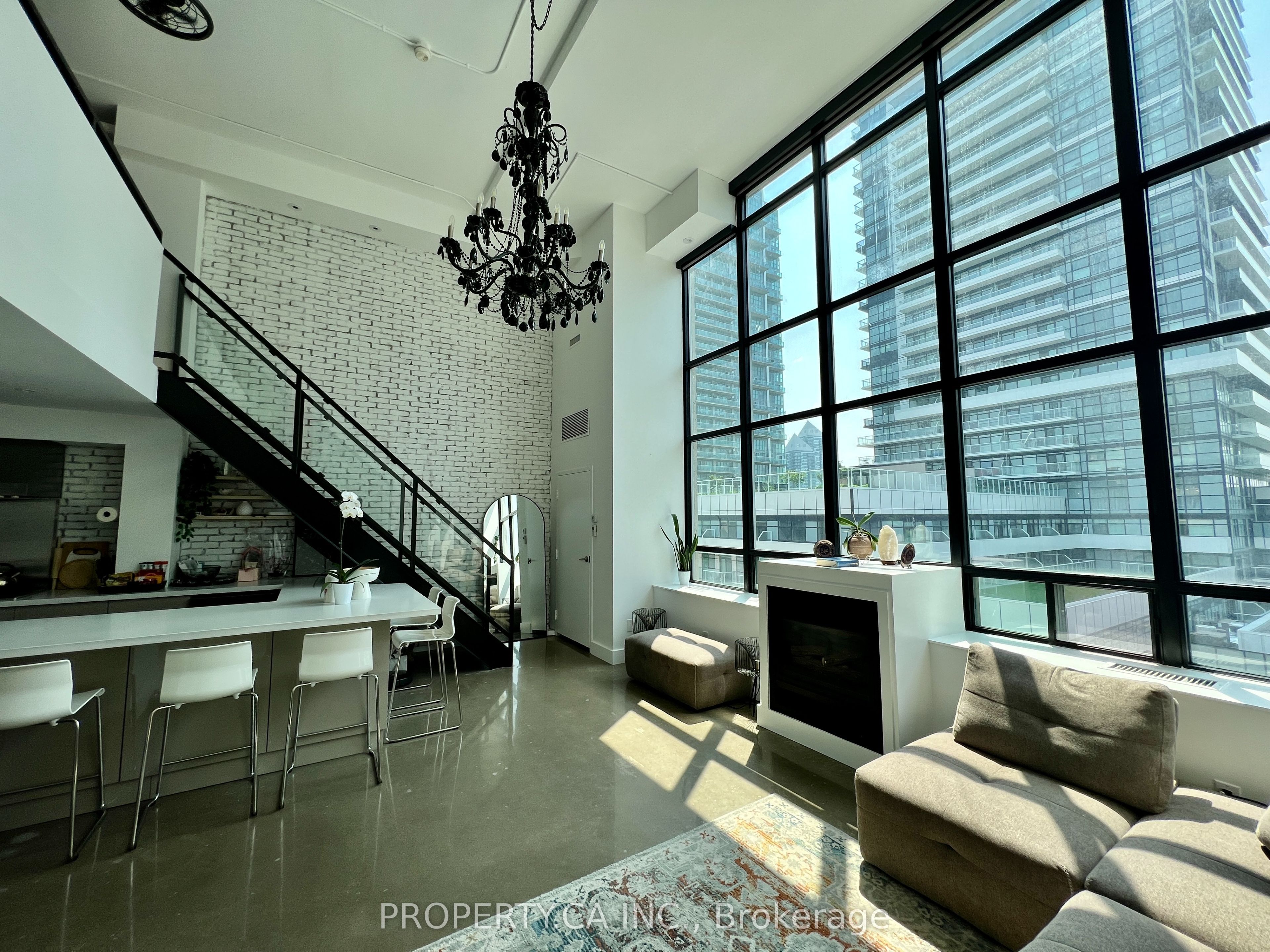 300 Manitoba Street 314