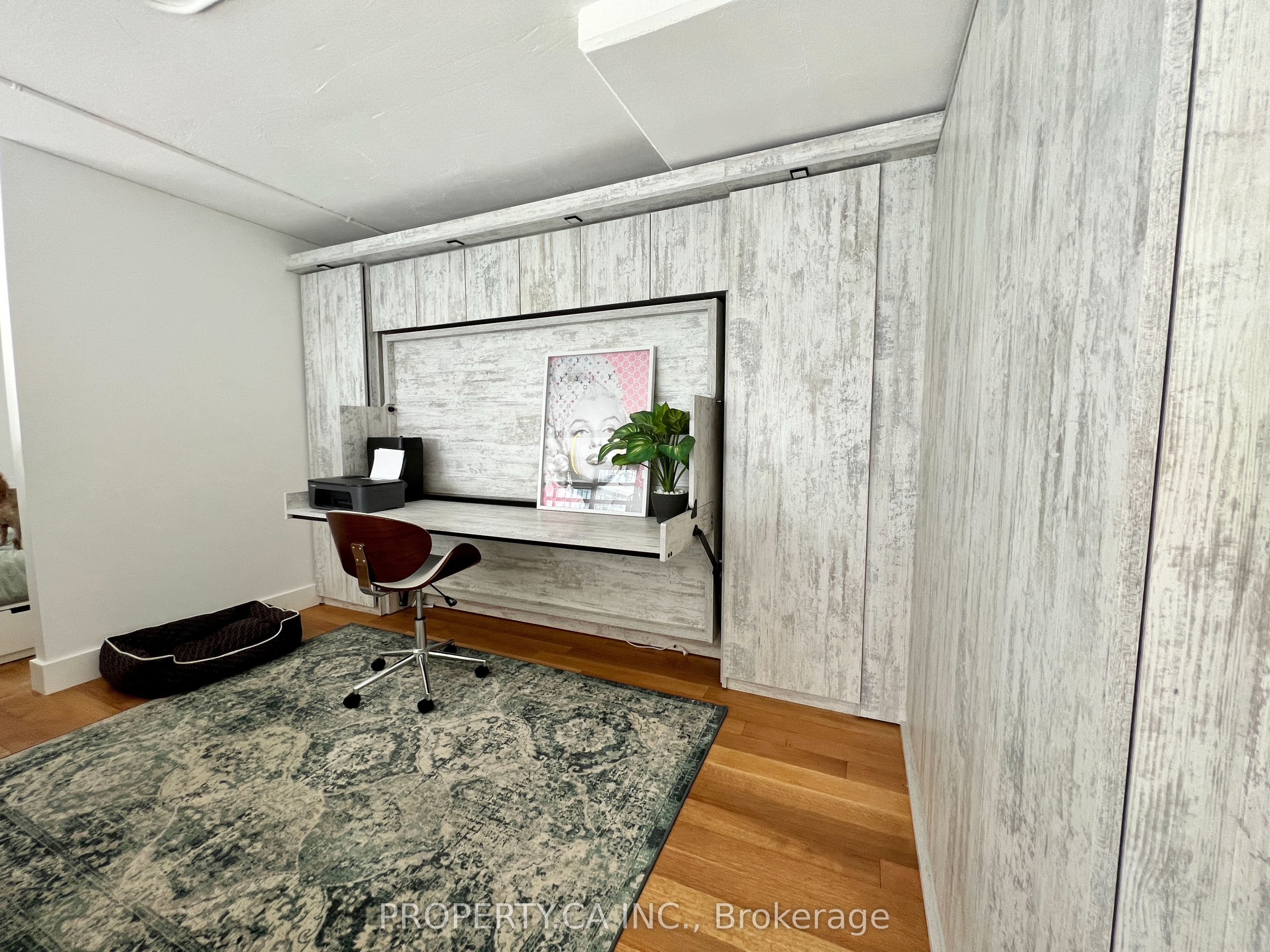 300 Manitoba Street 314