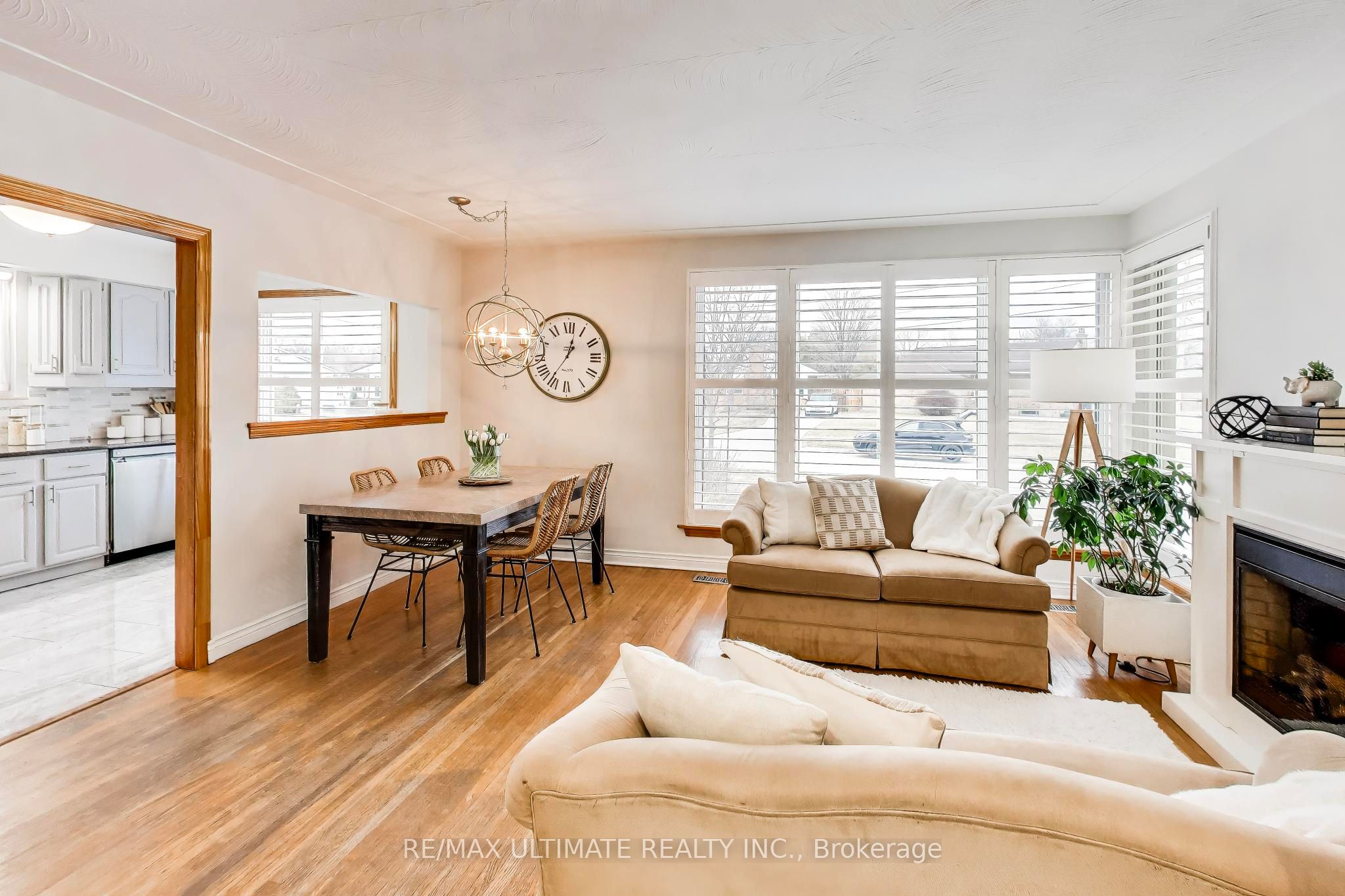 214 Riverplace Crescent