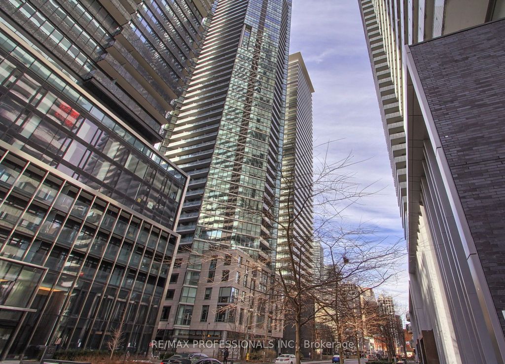 Photo of 33 Charles Street E #710, Toronto, ON M4Y 0A2 (MLS # C12859076)