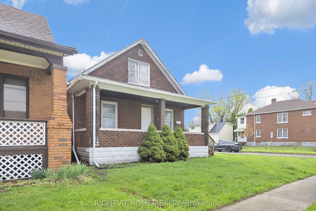 Photo of 3497 Peter Street, Windsor, ON N9C 1J4 (MLS # X13113654)