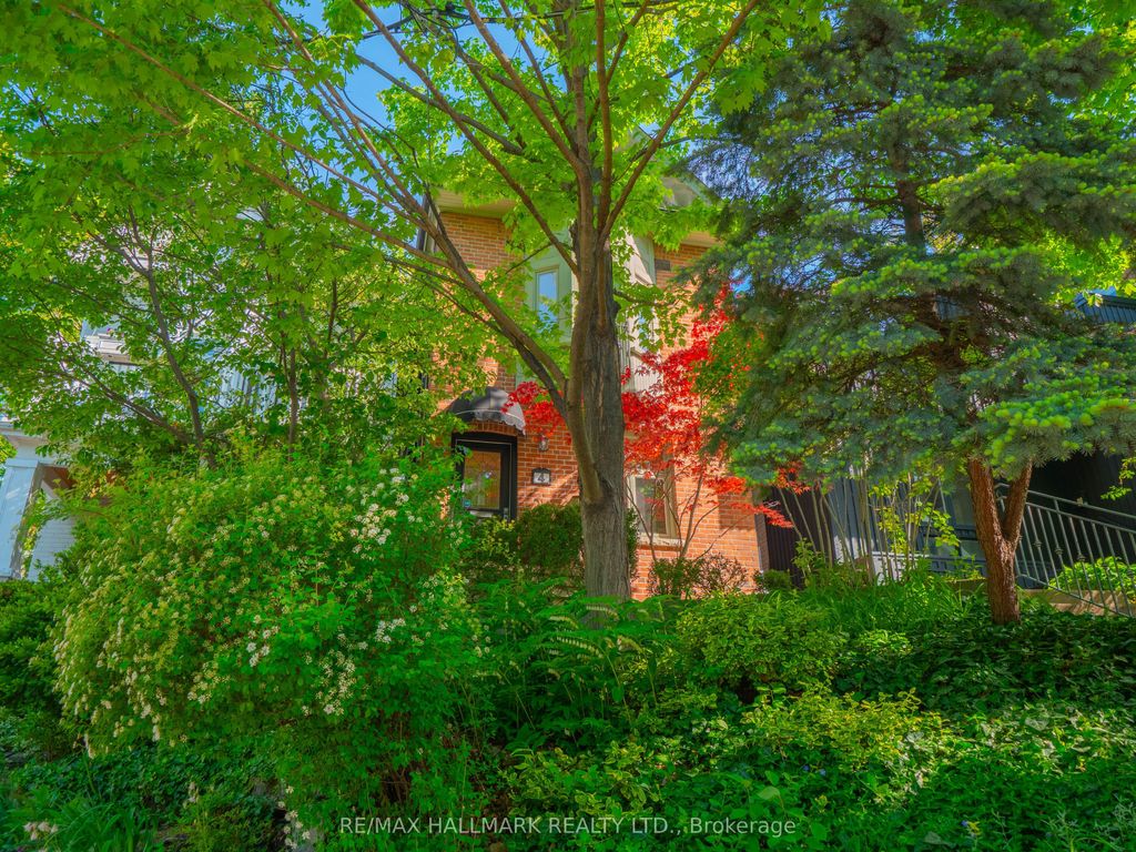 Photo of 4 Albemarle Avenue, Toronto, ON M4K 1H7 (MLS # E13197606)