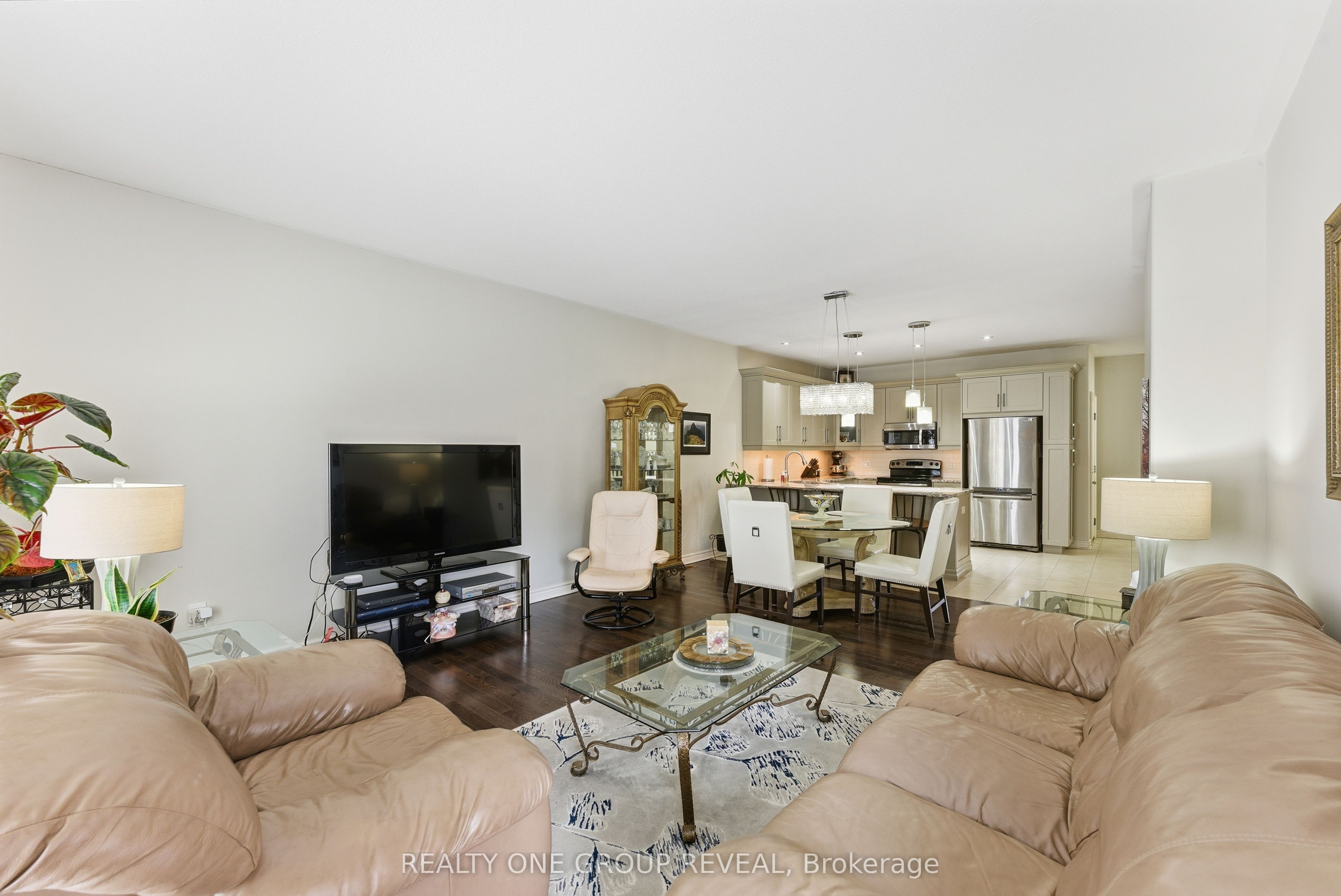 4399 Montrose Road 20