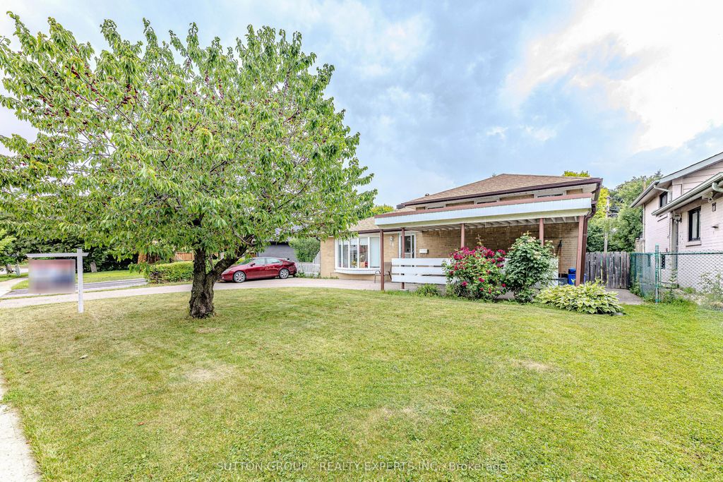 Photo of 24 Vanderbrent Crescent, Toronto, ON M9R 3W8 (MLS # W12226038)
