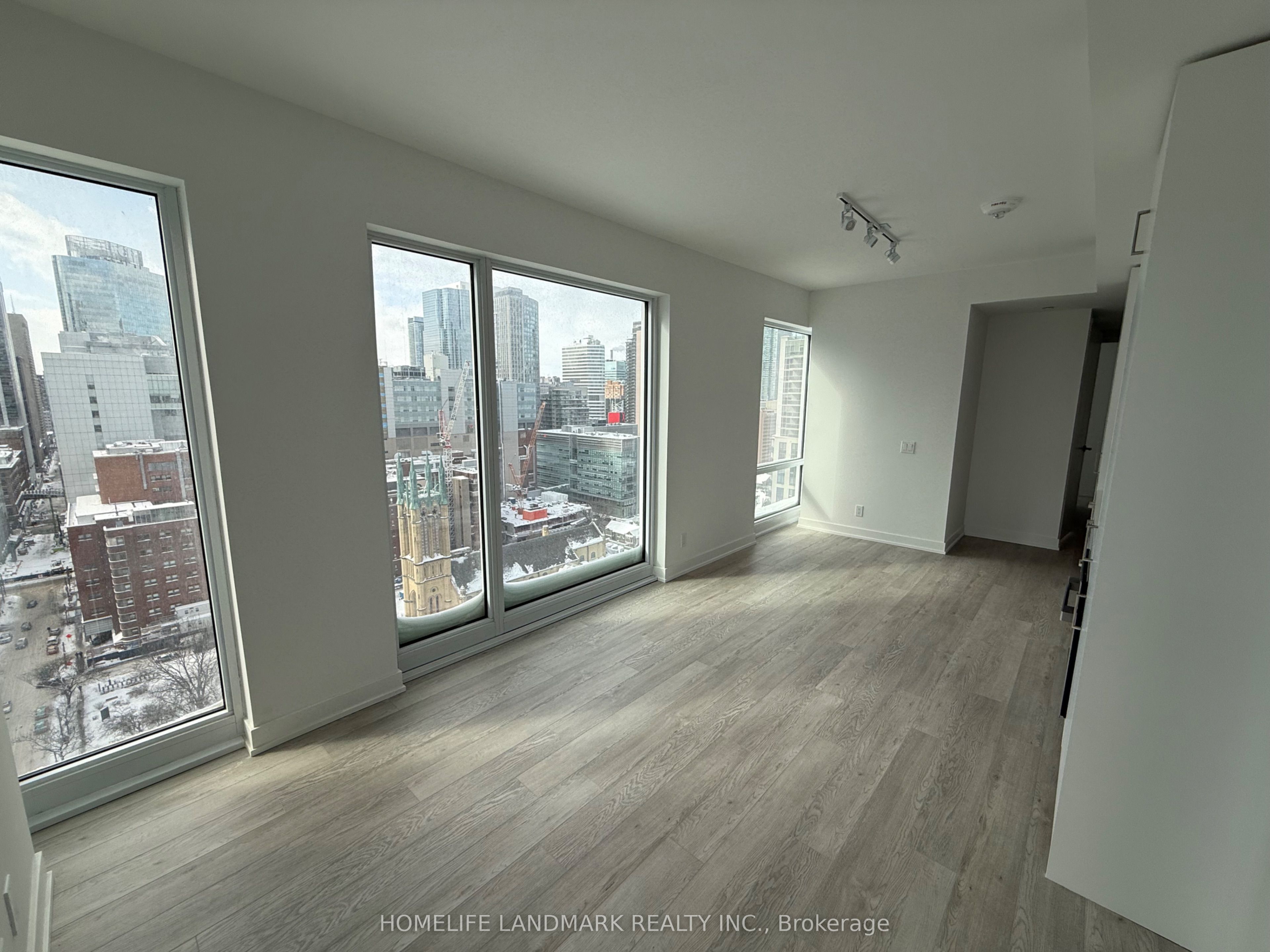 88 Queen Street E 2310