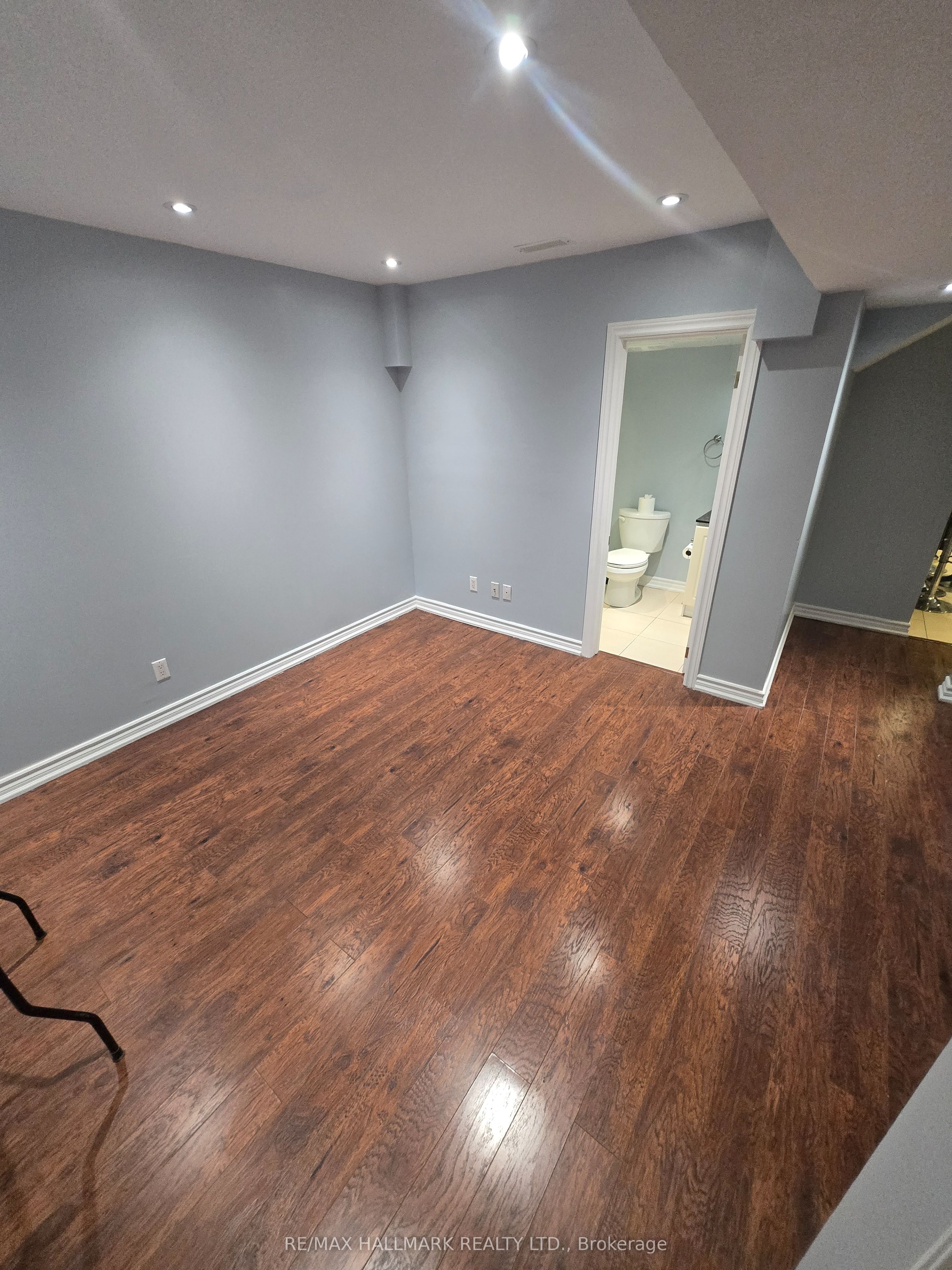 35 Campwood Crescent