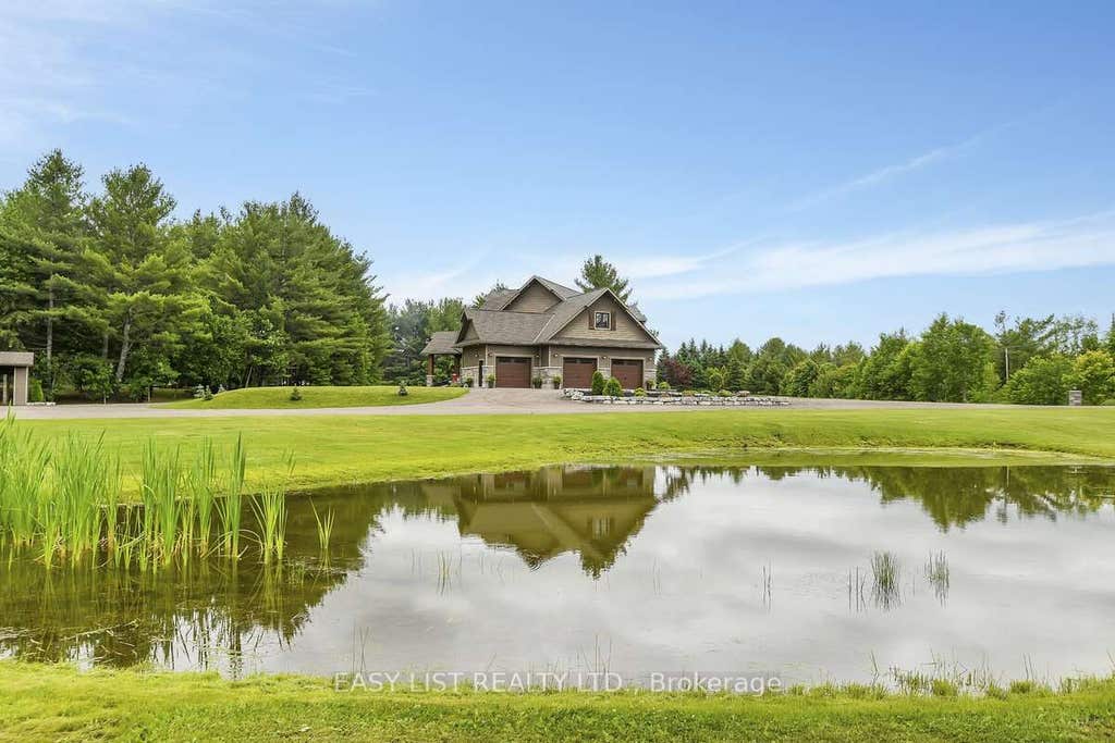 Photo of 2882 B Line Road, Laurentian Valley, ON K8A 6W8 (MLS # X13702750)