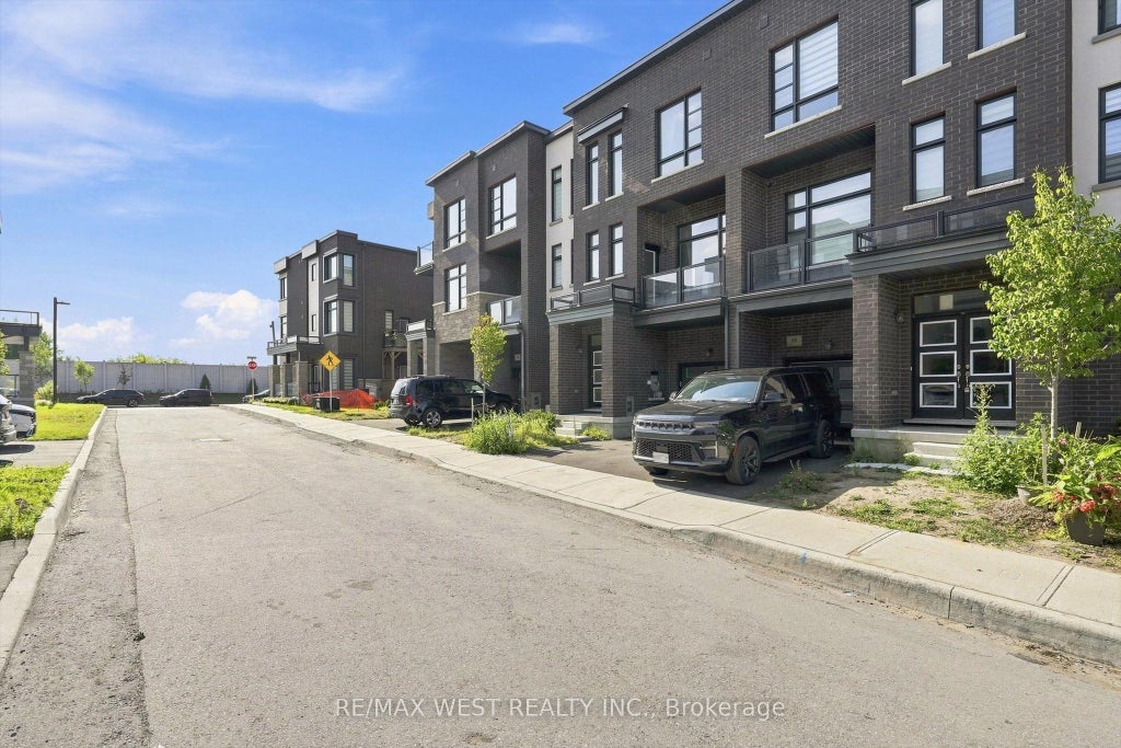 Photo of 42 Quilico Road, Vaughan, ON L4H 5G9 (MLS # N13412010)