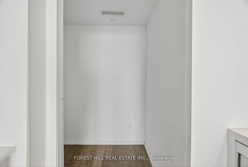 Photo of 8 Hillsdale Avenue E #1241, Toronto, ON M4S 0B1 (MLS # C12585246)