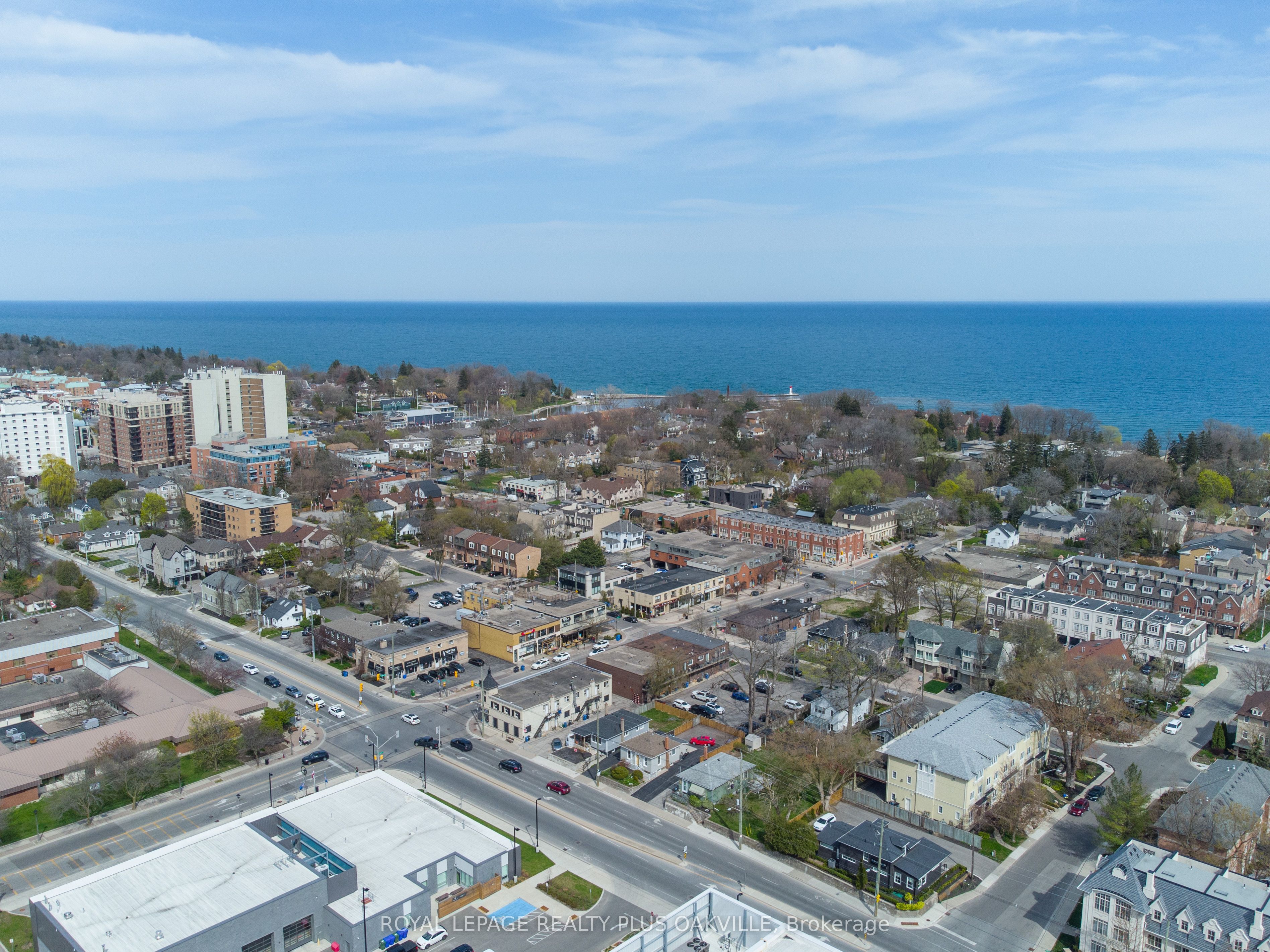 212 Kerr Street 909