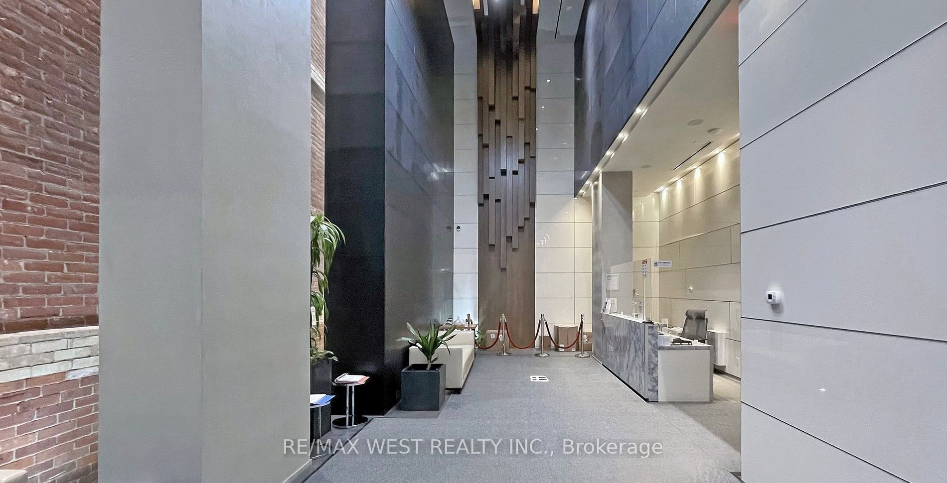 15 Grenville Street 1106