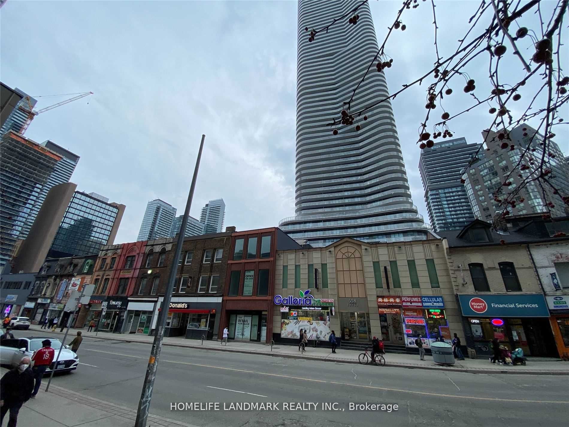 555 Yonge Street 407