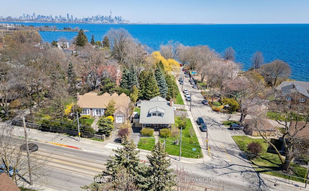 Photo of 2585 Lakeshore Boulevard W, Toronto, ON M8V 1G3 (MLS # W12766978)