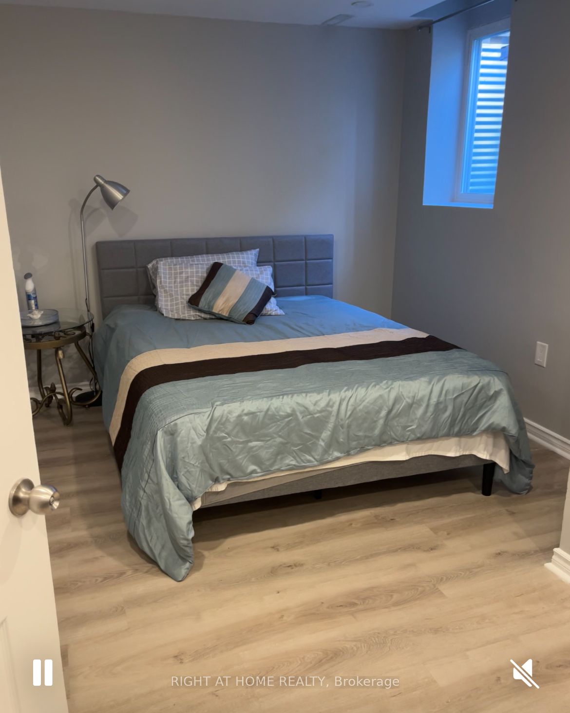 27 Dills Crescent E BASEMENT