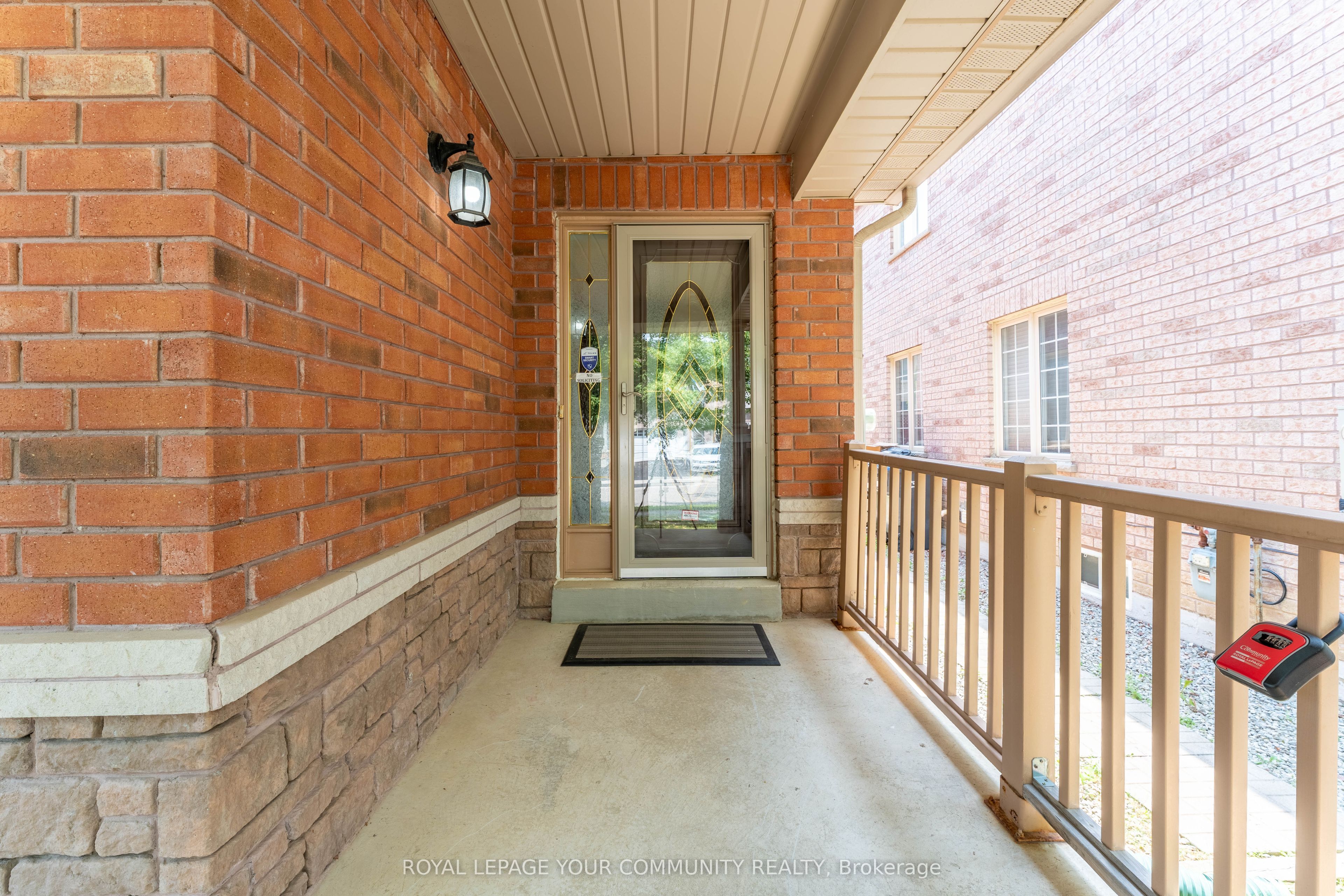 57 Mainard Crescent