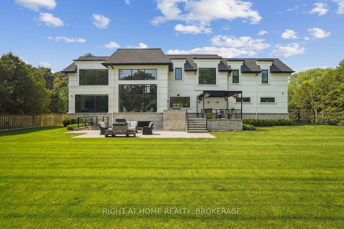 1260 Braeside Drive