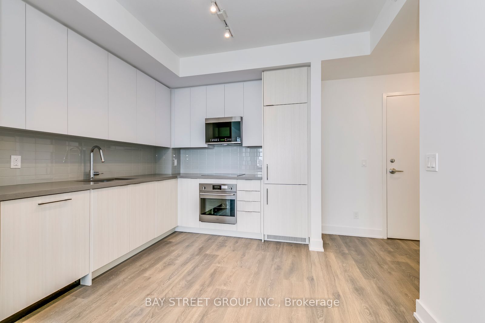 297 Oak Walk Drive 1910