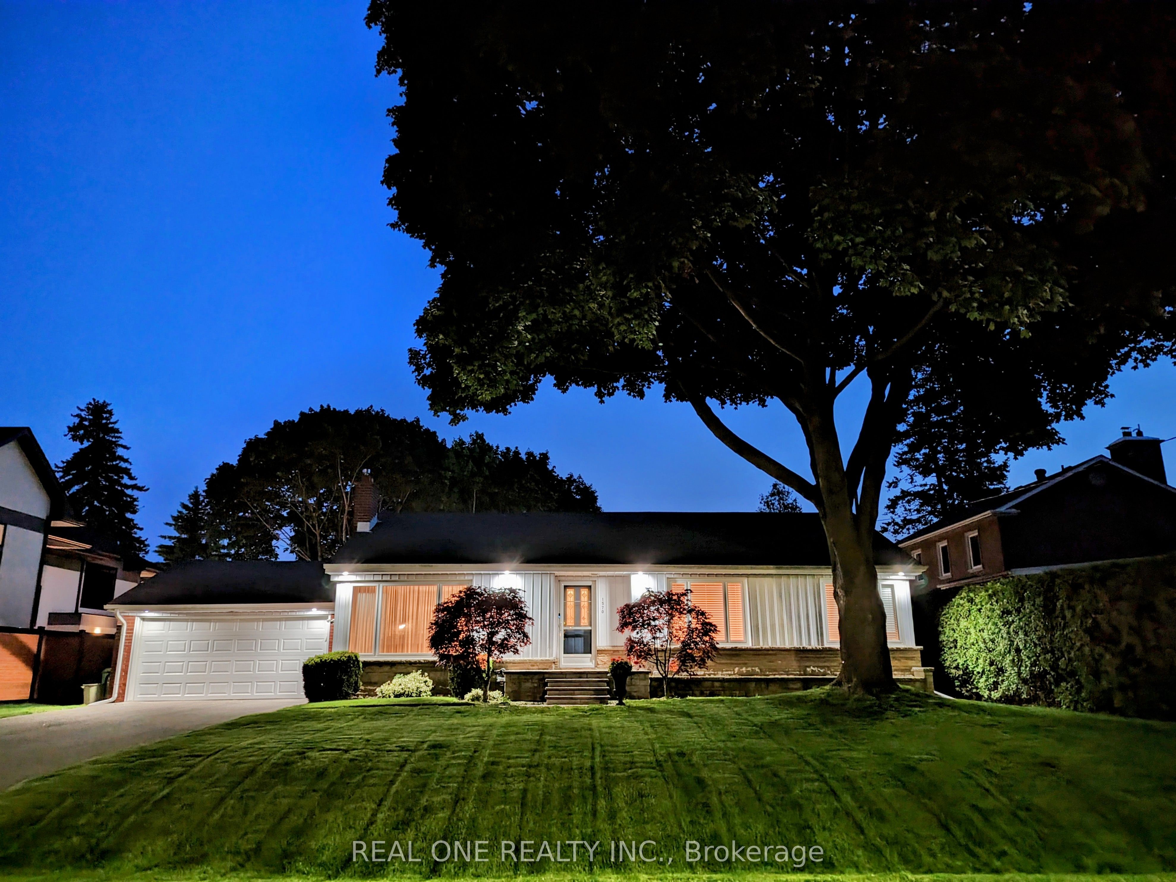 1570 Park Royale Boulevard