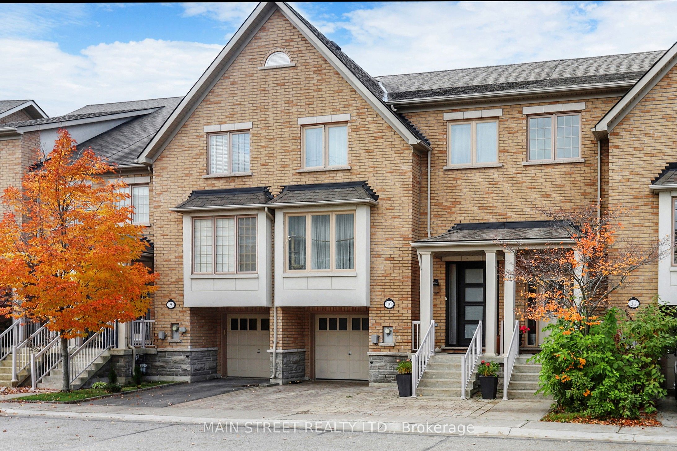 8900 Bathurst Street 10