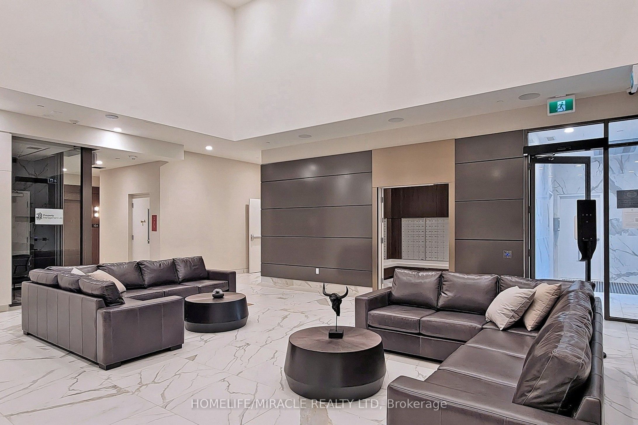 1050 Main Street E 1106