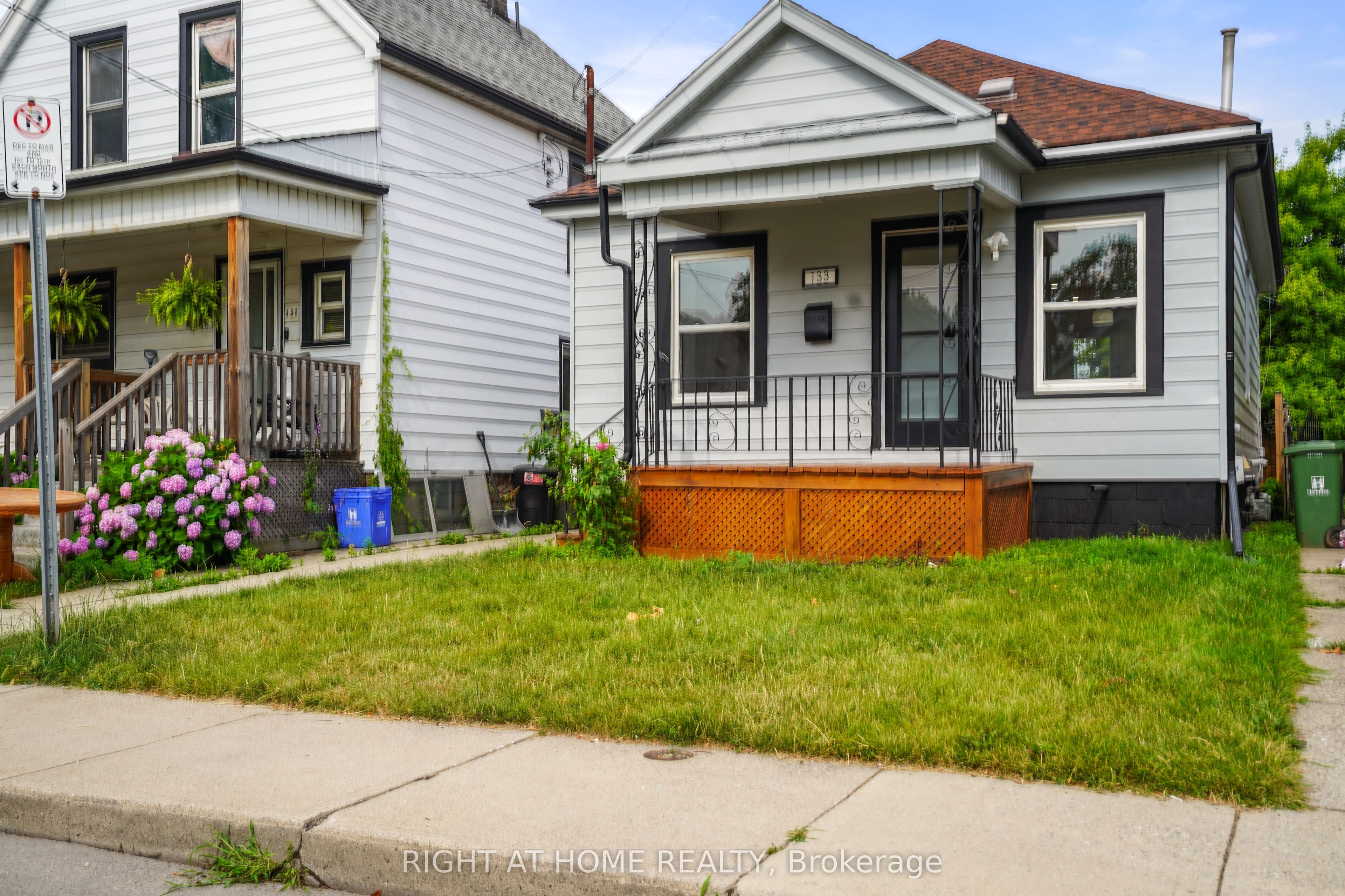 133 Barons Avenue N