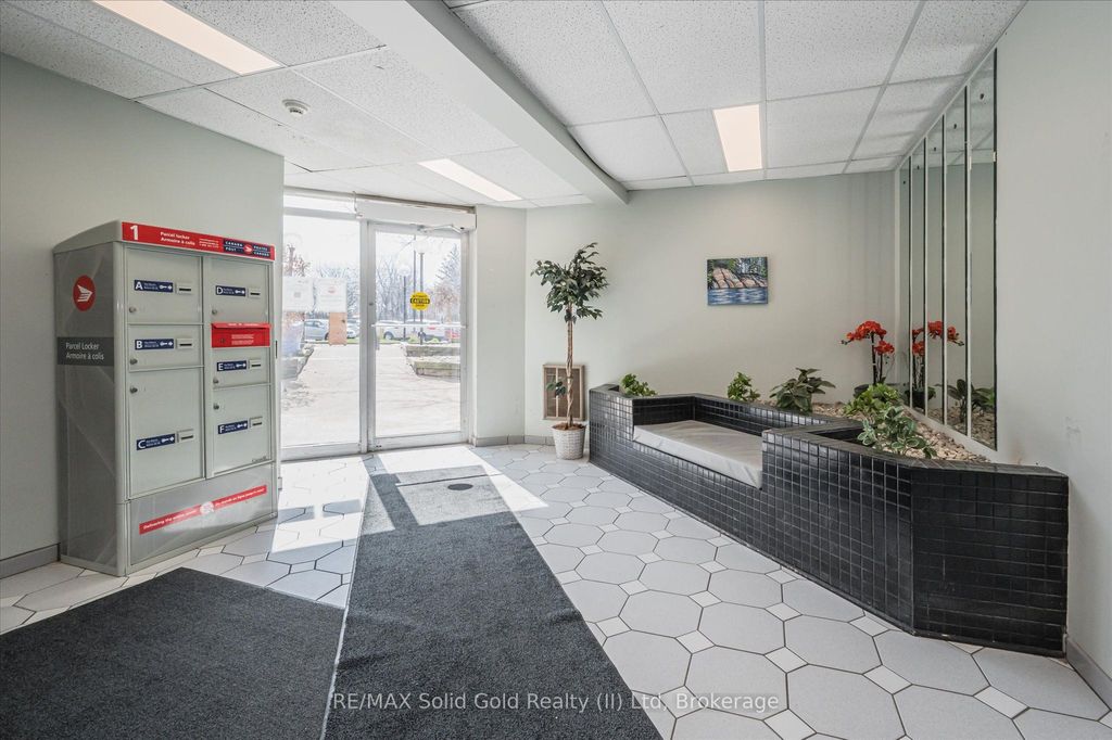 Photo of 15 Hofstetter Avenue #205, Kitchener, ON N2A 3Z7 (MLS # X12821390)