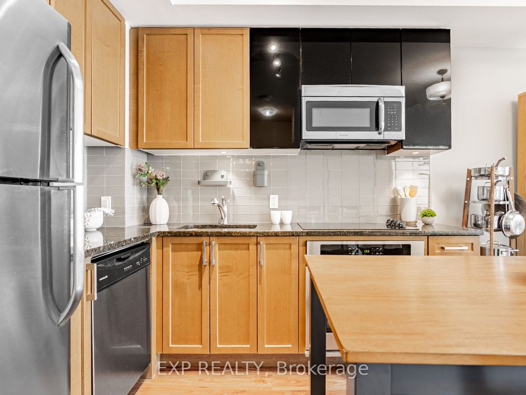 Photo of 98 Lillian Street #1018, Toronto, ON M4S 0A5 (MLS # C12467499)