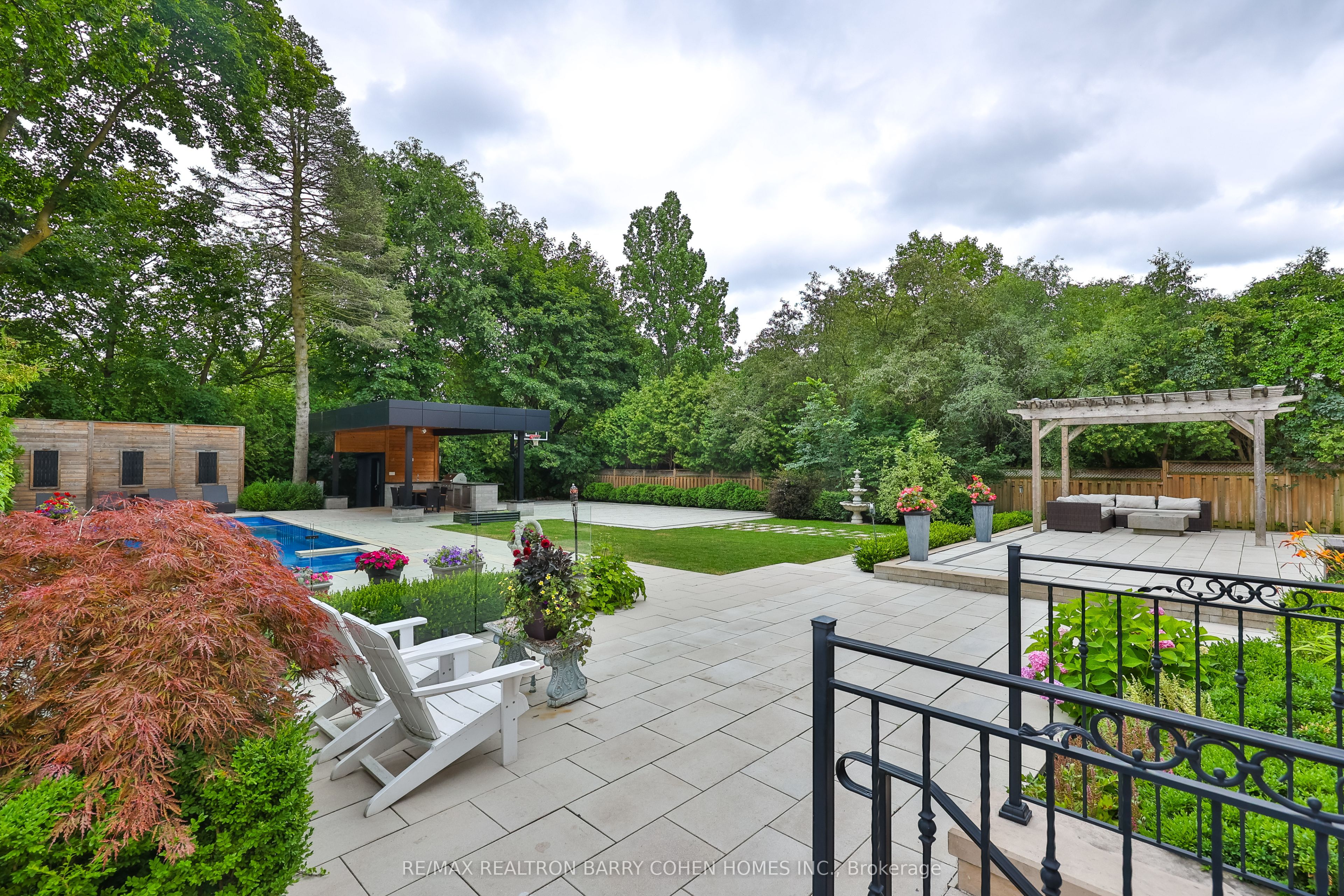 39 Arjay Crescent