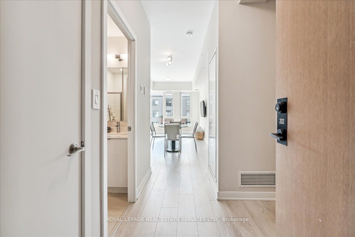 1440 Clarriage Court 202