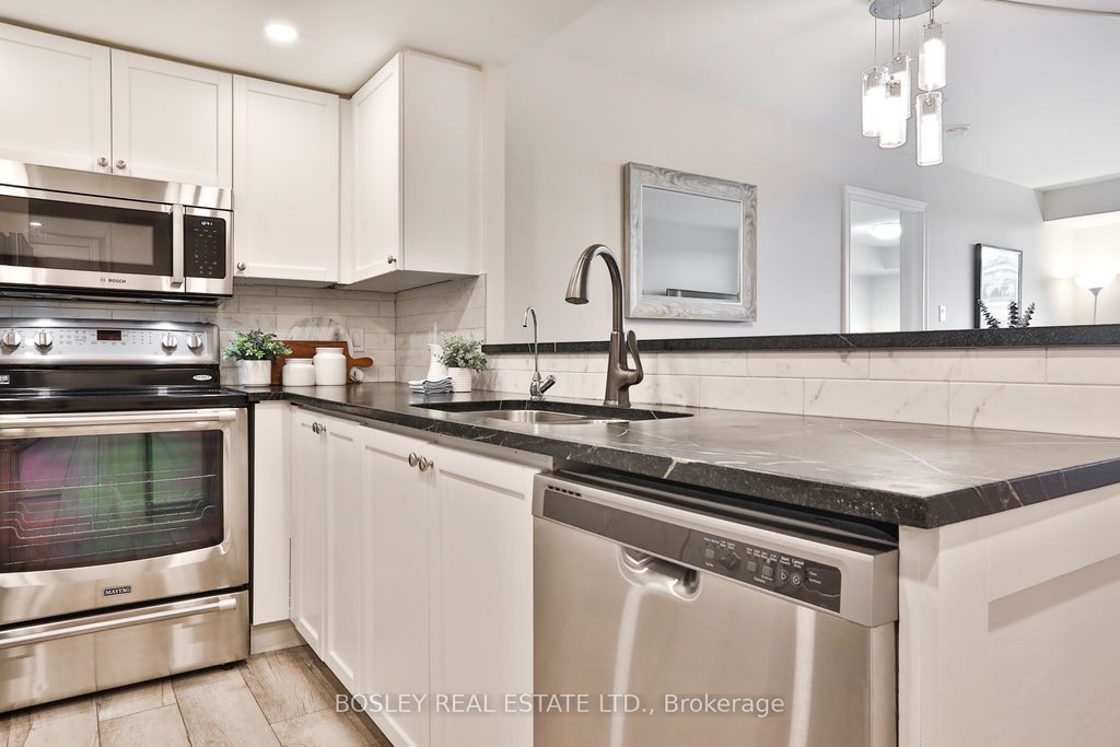 Photo of 300 Balliol Street #808, Toronto, ON M4S 3G6 (MLS # C14124062)