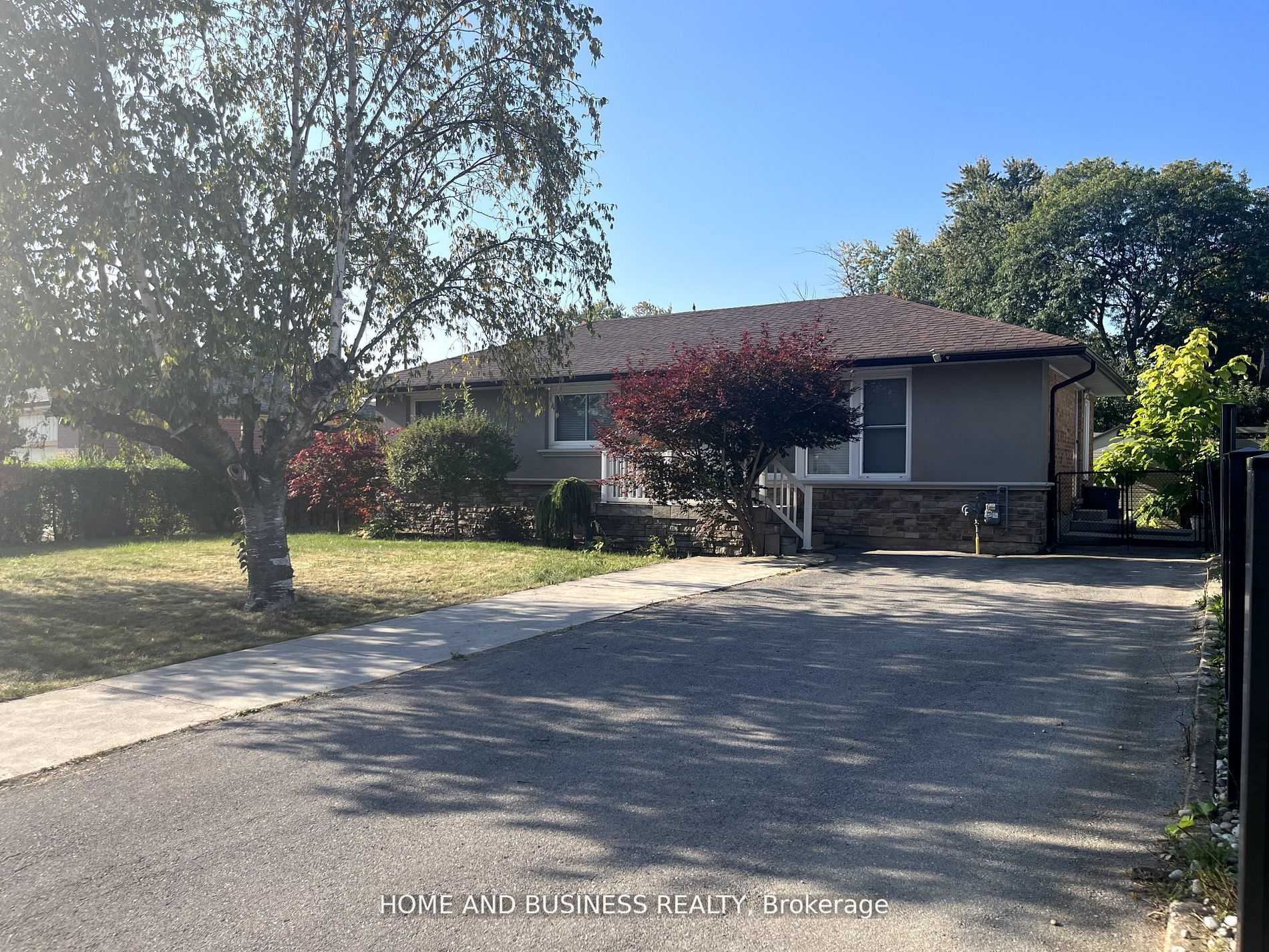 376 Ashbury Road