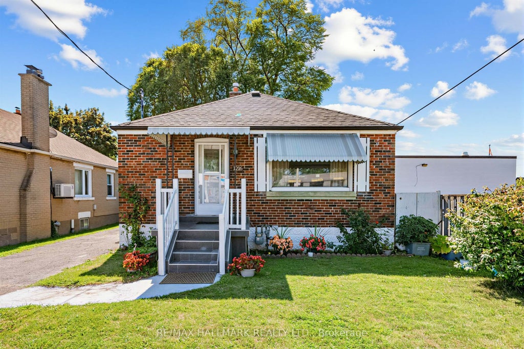 Photo of 1216 Victoria Park Avenue, Toronto, ON M4B 2K7 (MLS # E13644222)