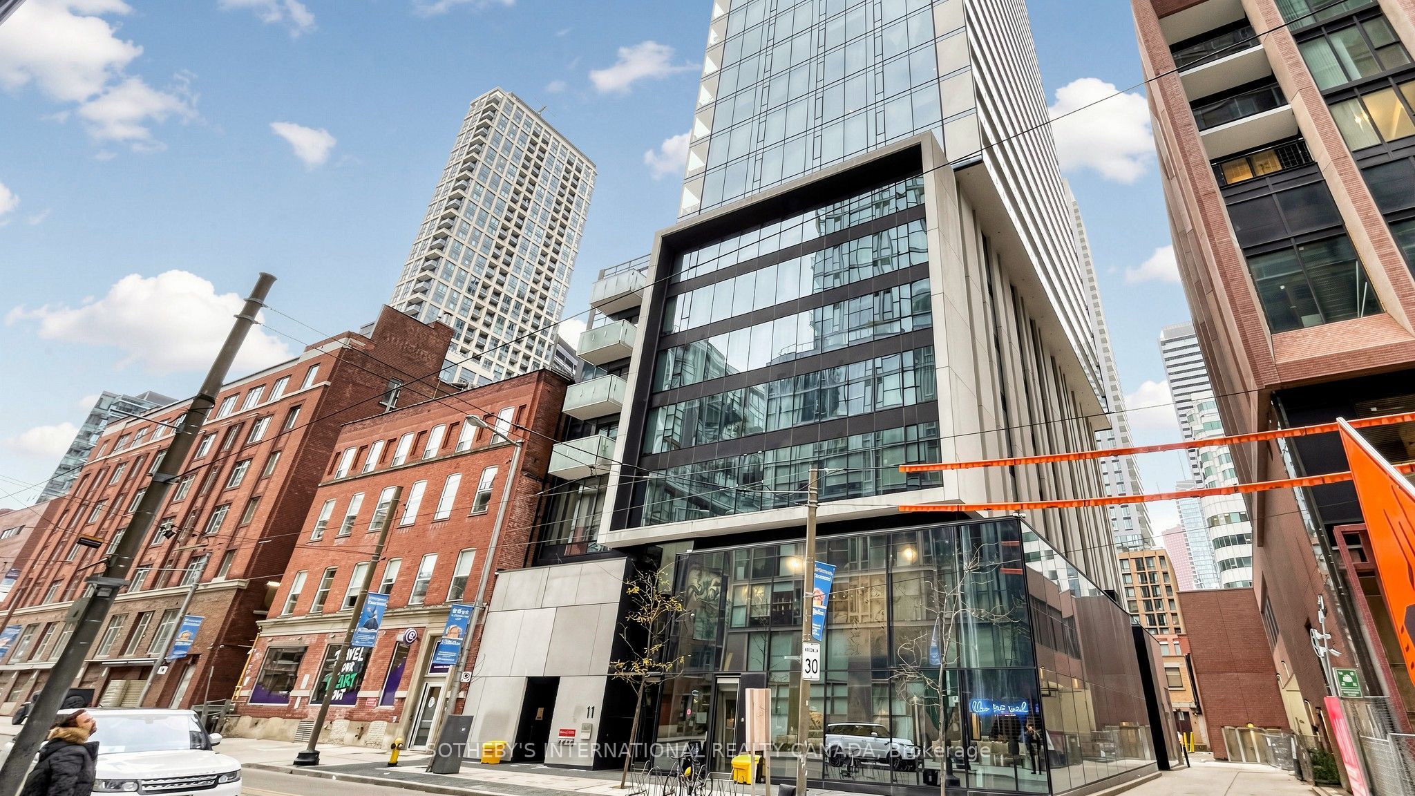 11 Charlotte Street 2807