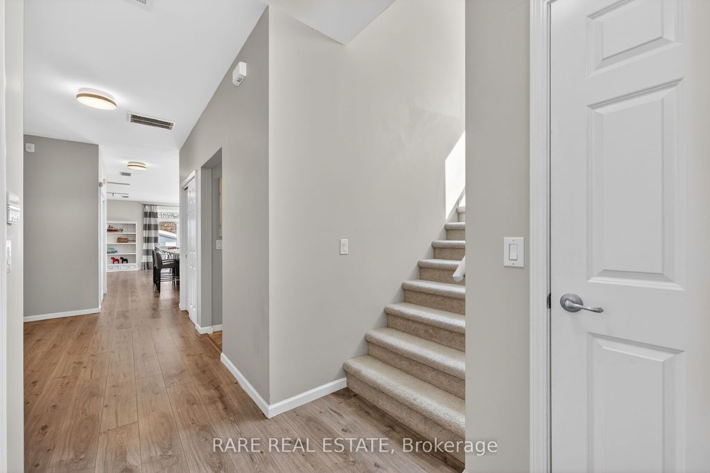 Photo of 1231 Temple Avenue, Innisfil, ON L0L 1C0 (MLS # N12864386)