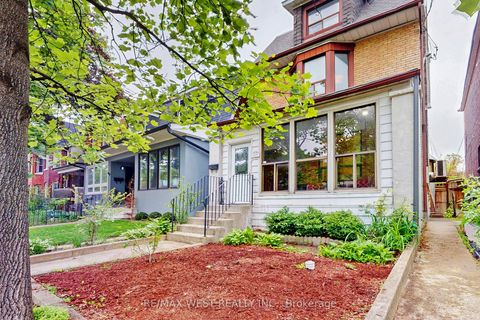 613 Lansdowne Avenue Toronto ON M6H 3Y2