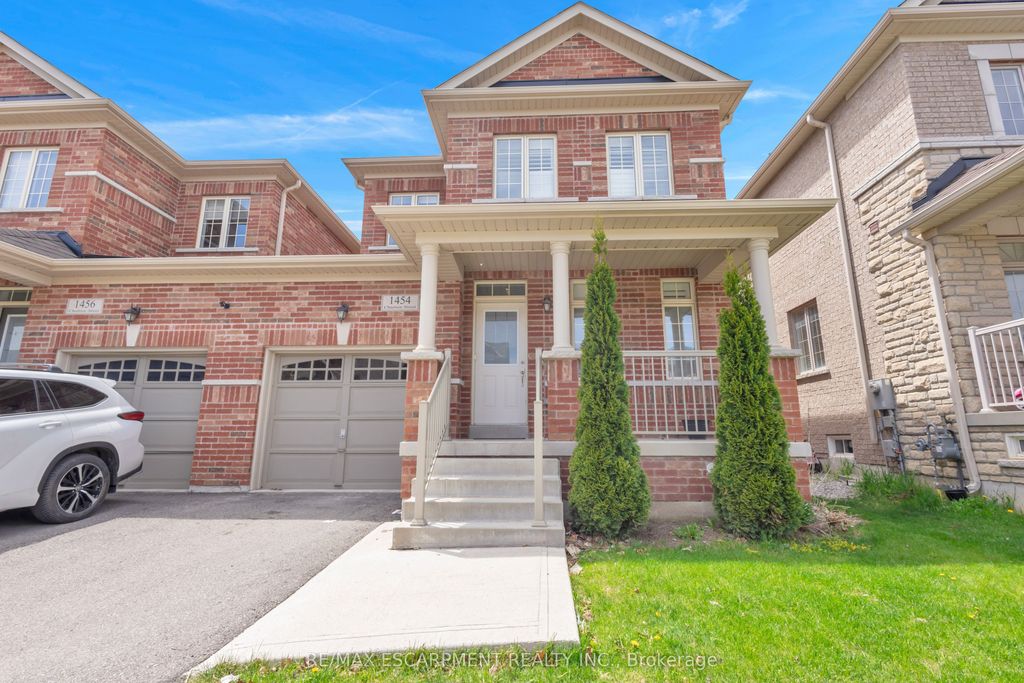 Photo of 1454 Chretien Street, Milton, ON L9E 1J1 (MLS # W13131298)