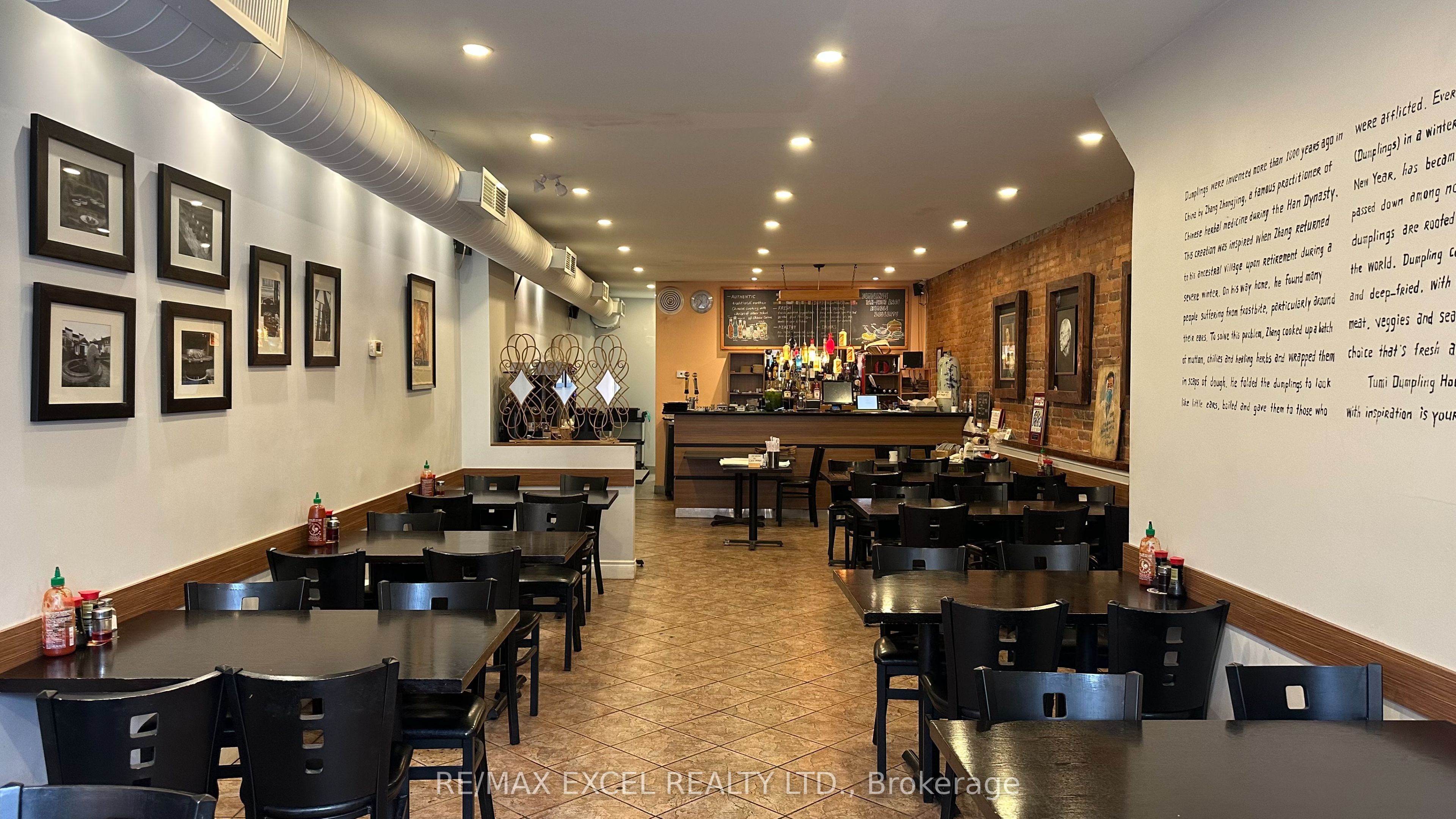 2904 DUNDAS Street W